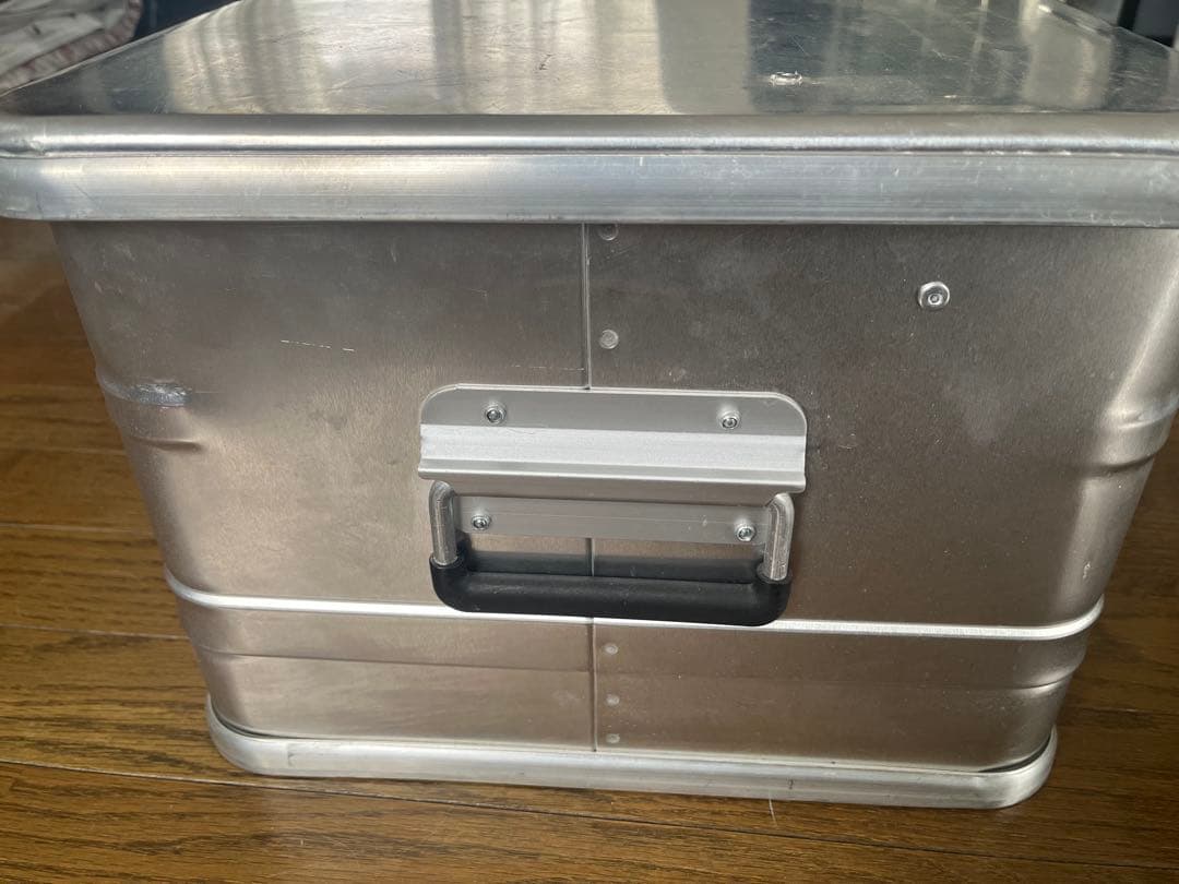 【廃盤】Hunersdorff ヒューナースドルフ　アルミコンテナ47Lレア