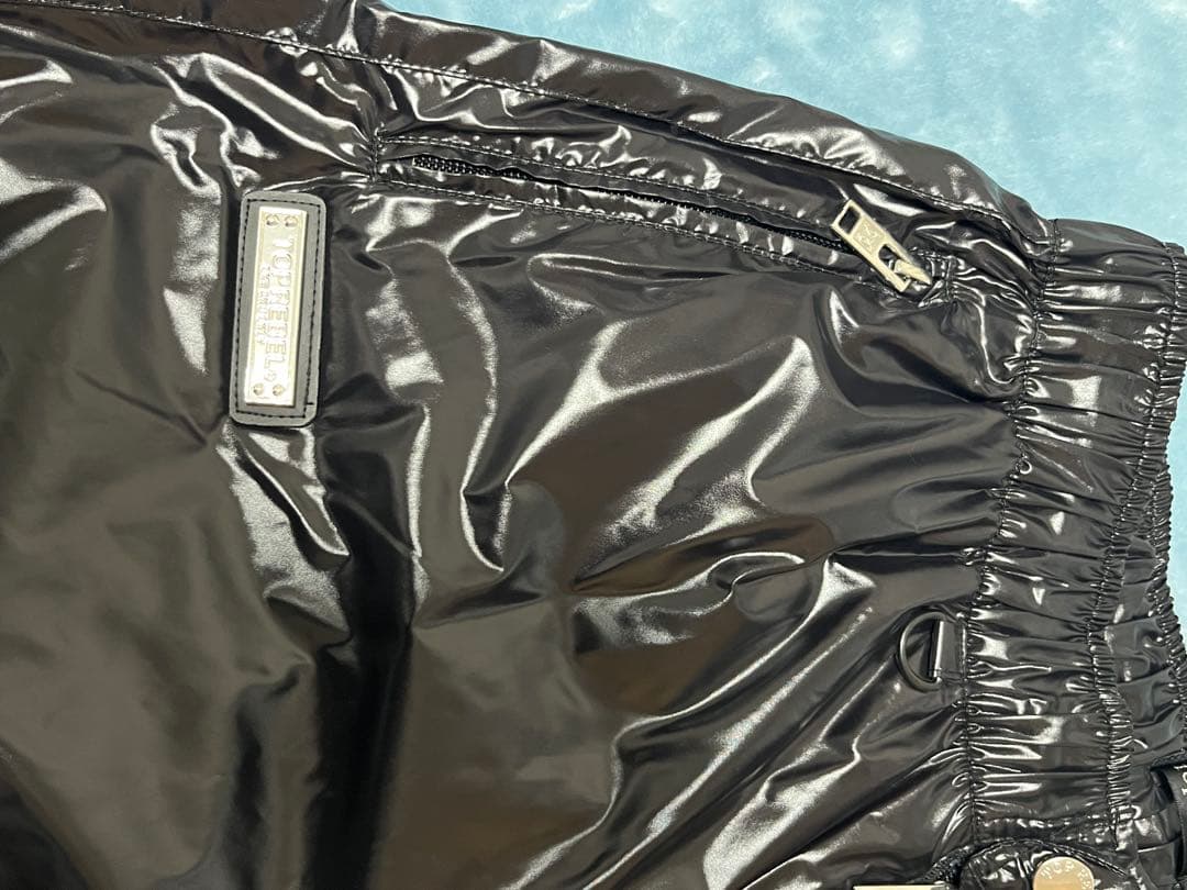 TOP REBEL ブラック ウインドブレーカー　防寒用