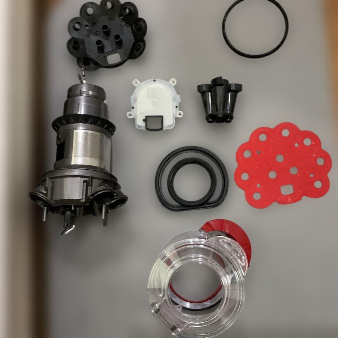 30.『美品』洗浄済Dyson Digital Slim Fluffy SV18