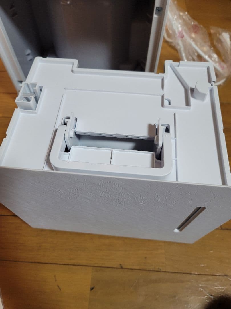 山善 除湿機 YDC-H120　コンプレッサー式　マットホワイト