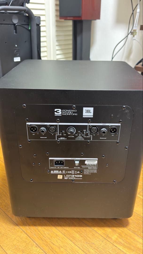 JBL LSR310S サブウーファー