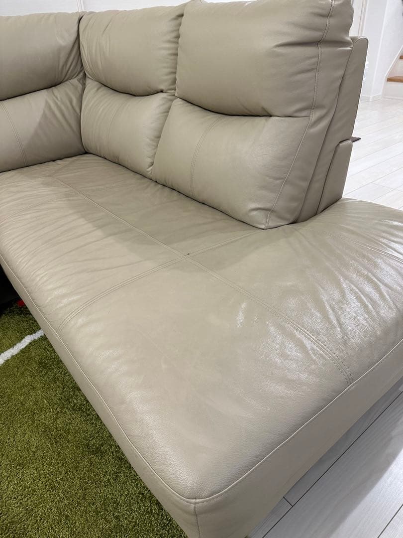 ベージュ レザー L字型ソファ 2人掛け