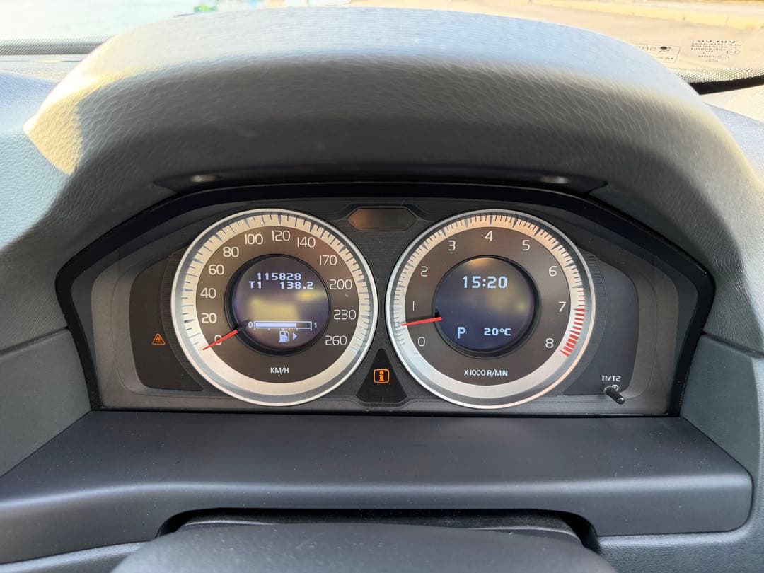 パーツ Volvo XC70 AWD 3.0L - 118,000km