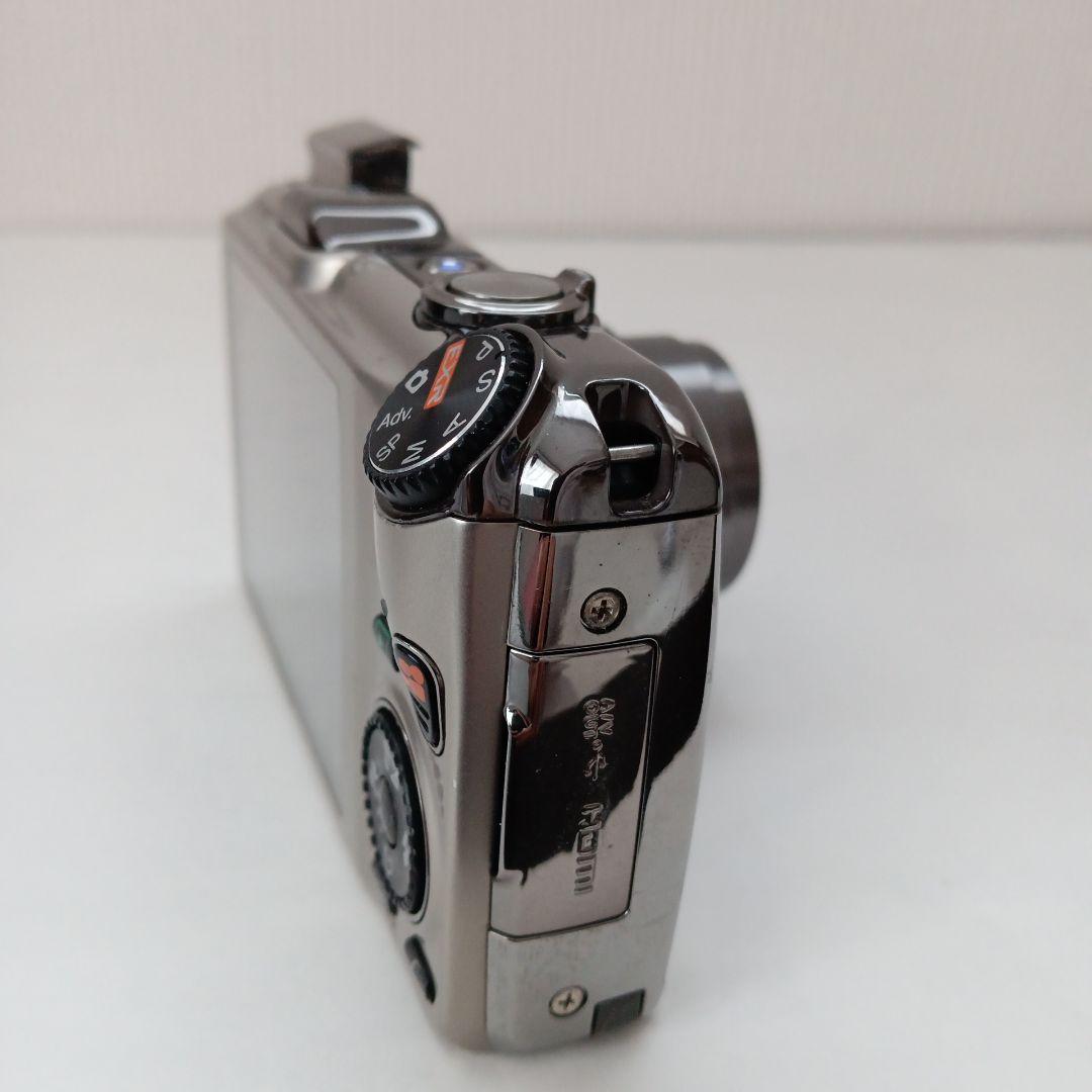 FUJIFILM FinePix F550EXR デジタルカメラ