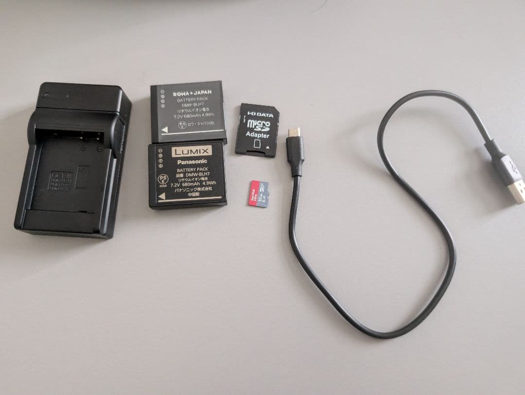 【美品】LUMIX DC-GF9　レンズキット