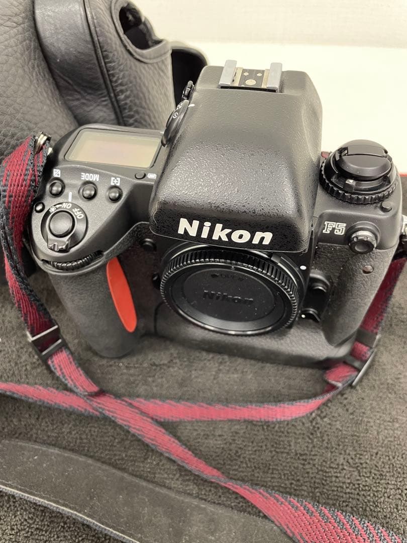Nikon F5 フィルム一眼レフカメラ