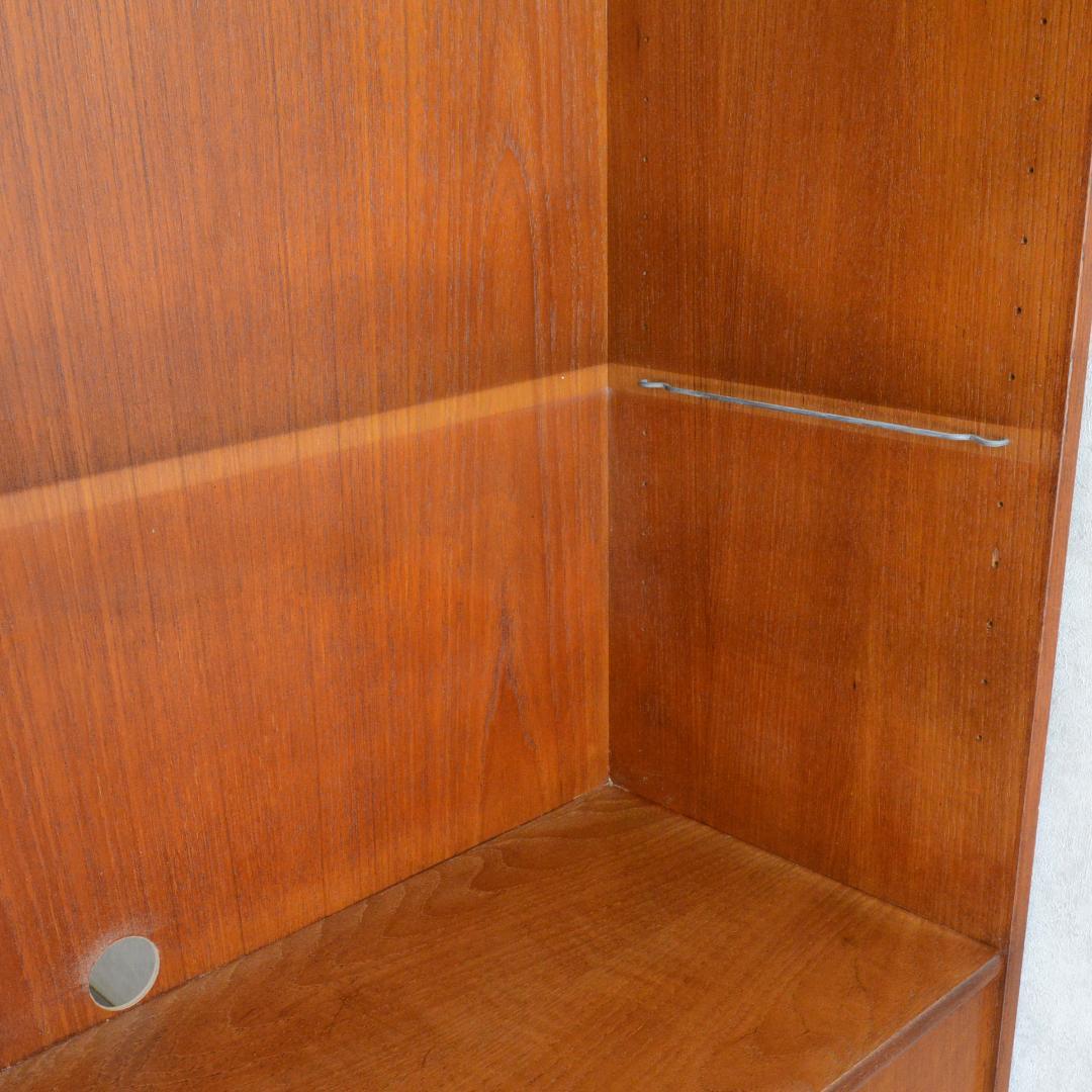 デンマーク 北欧ヴィンテージ チークシェルフ カップボード フラップ扉 北欧家具