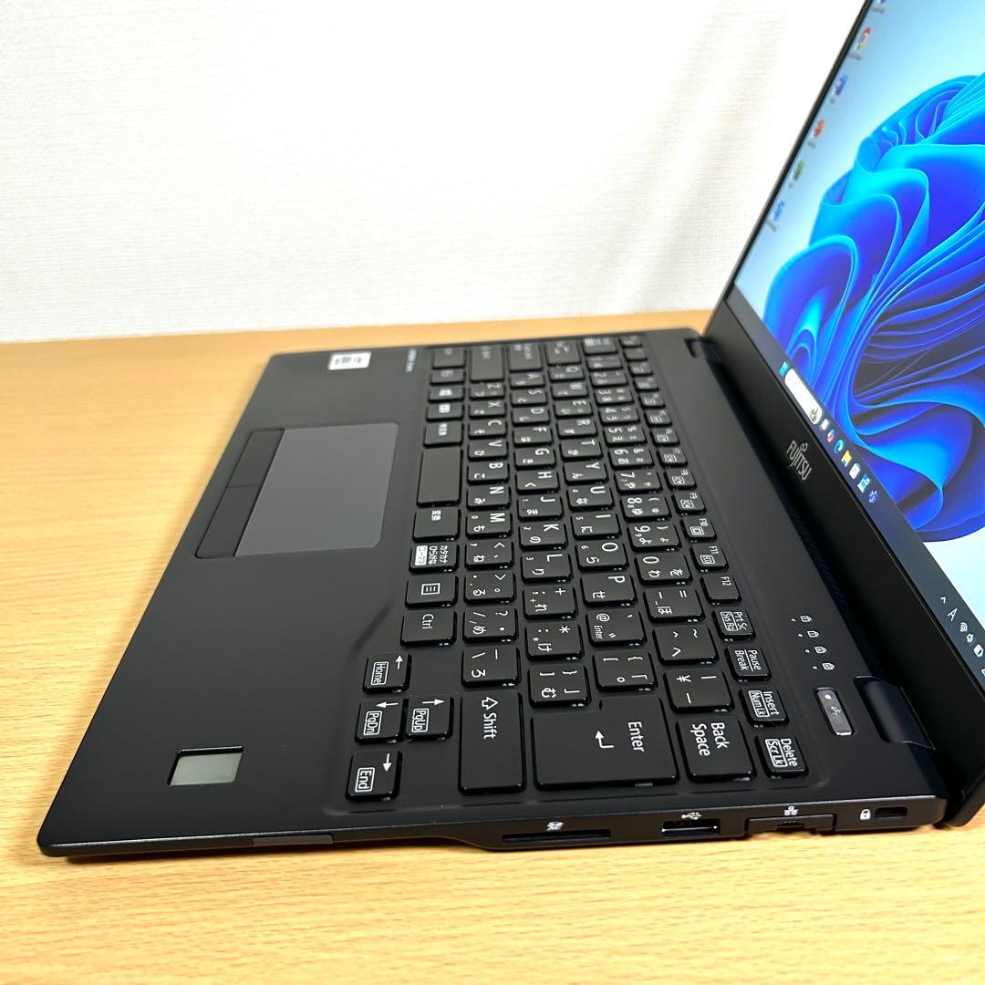 美品 富士通 LIFEBOOK U9310/D i7 16GB 256GB