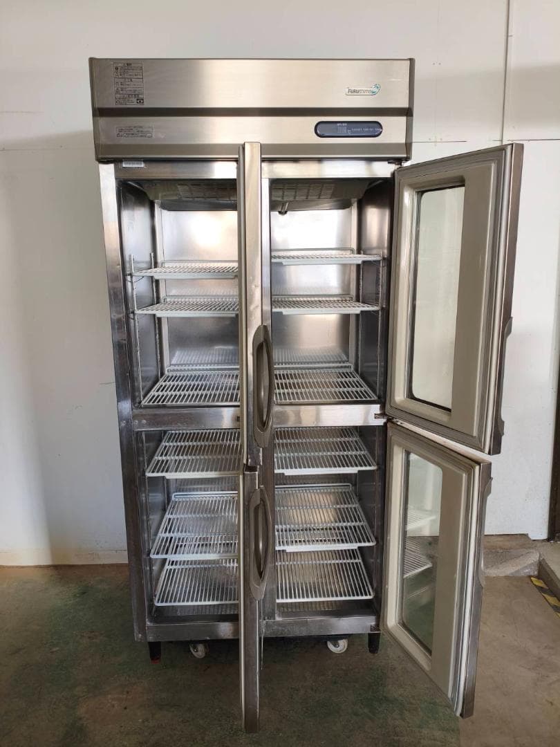 リーチインショーケースURN-094FM3（改）幅900奥行650高さ1970