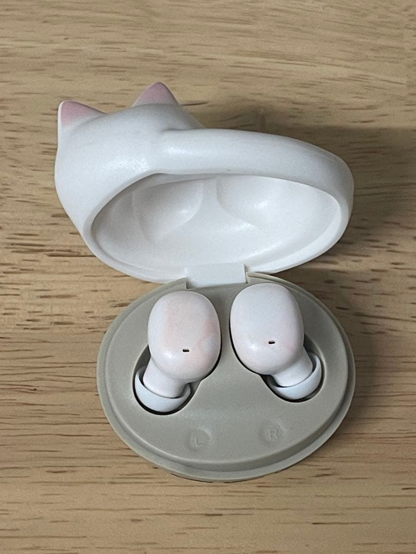 radius NEKO ワイヤレスイヤホン 猫型充電ケース