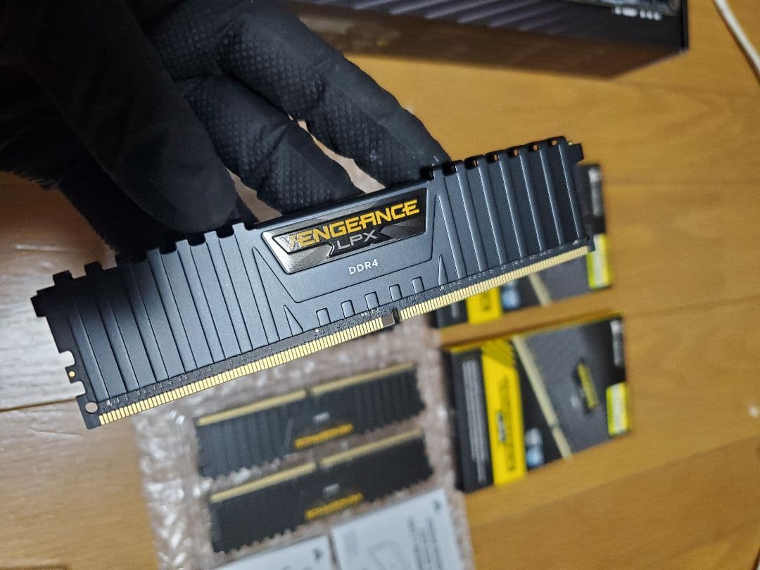 i7-13700KF コルセアメモリ16gb×４ msi z790-p