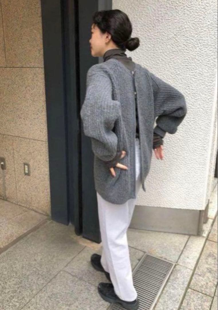 Yoke カーディガン　3G BACK ZIP RIB CREW NECK