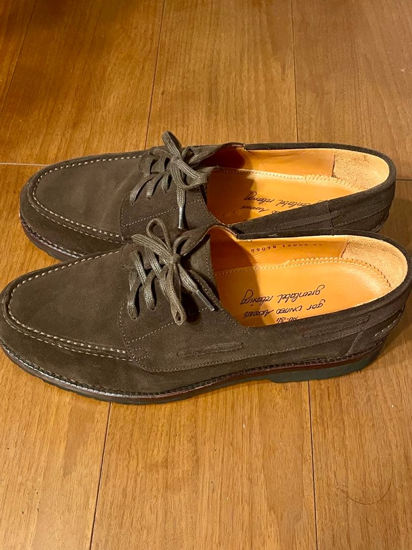 ジャランスリワヤJalan Sriwijaya Uチップ　スエード