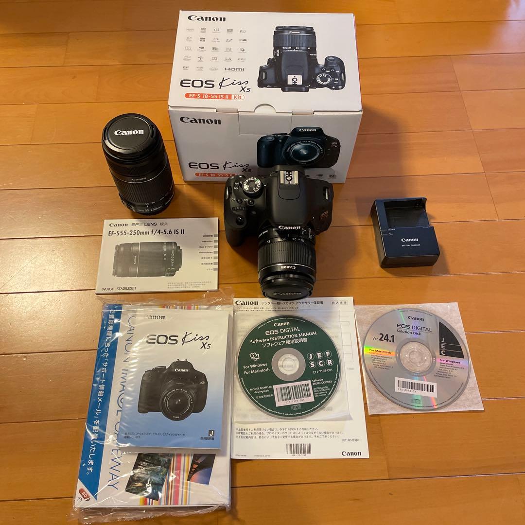 Canon EOS Kiss X5 デジタル一眼レフと追加レンズ