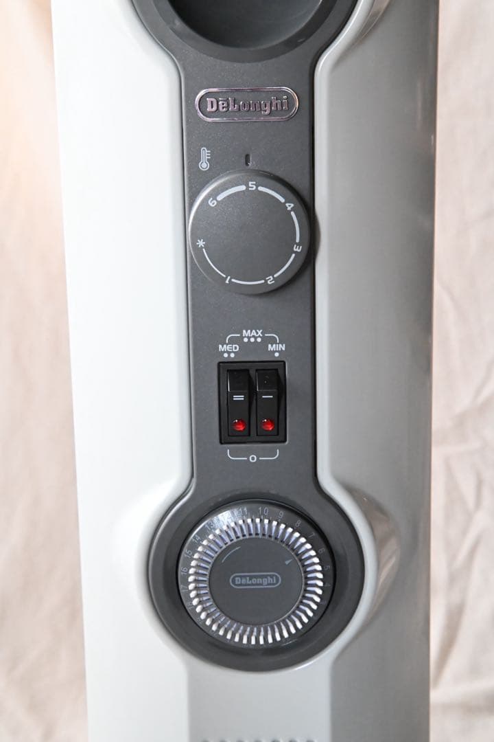 ★美品✨★デロンギDe'Longhi オイルヒーター　RHJ11G0812-DG