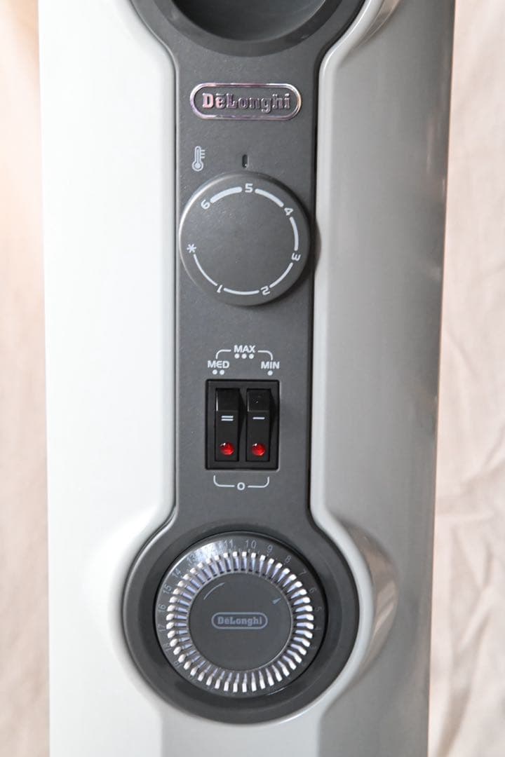 ★美品✨★デロンギDe'Longhi オイルヒーター　RHJ11G0812-DG