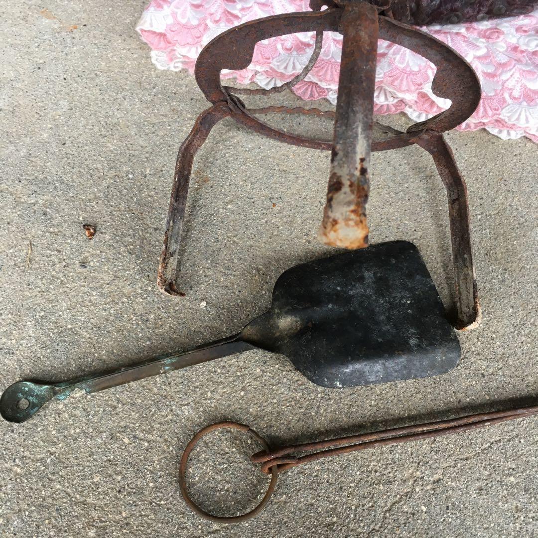 1246 火鉢 金魚鉢 陶器 入れ物 五徳 火挟 弁慶(銅製？) セット