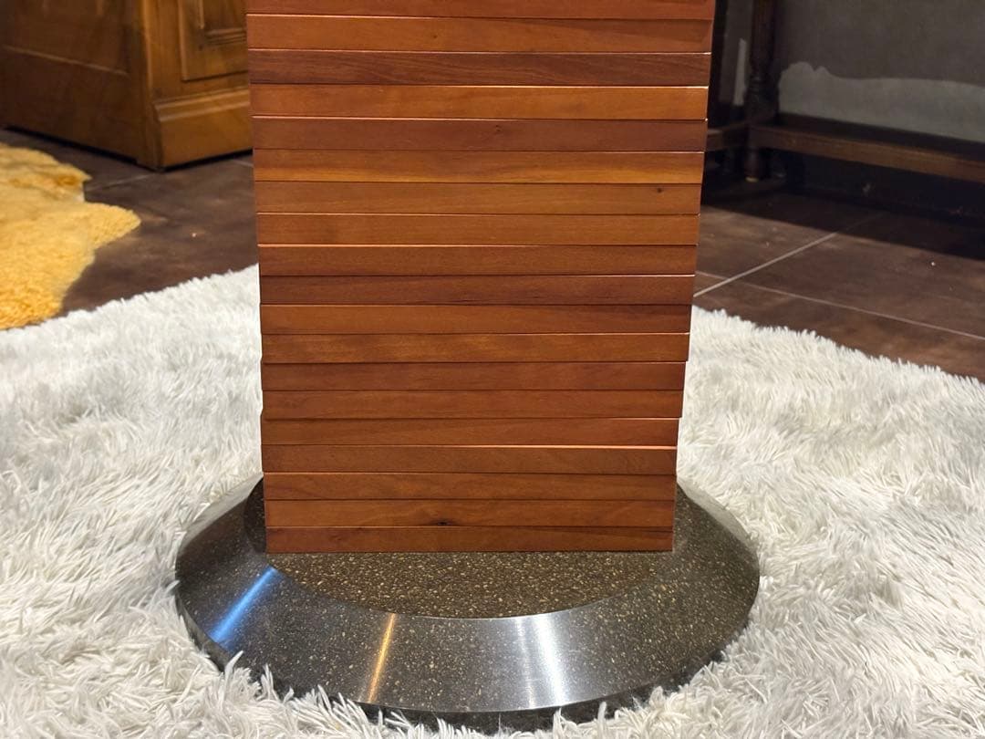 ② Jonny B 回転式CDラック　コレクションケース　ウォールナット　RZ