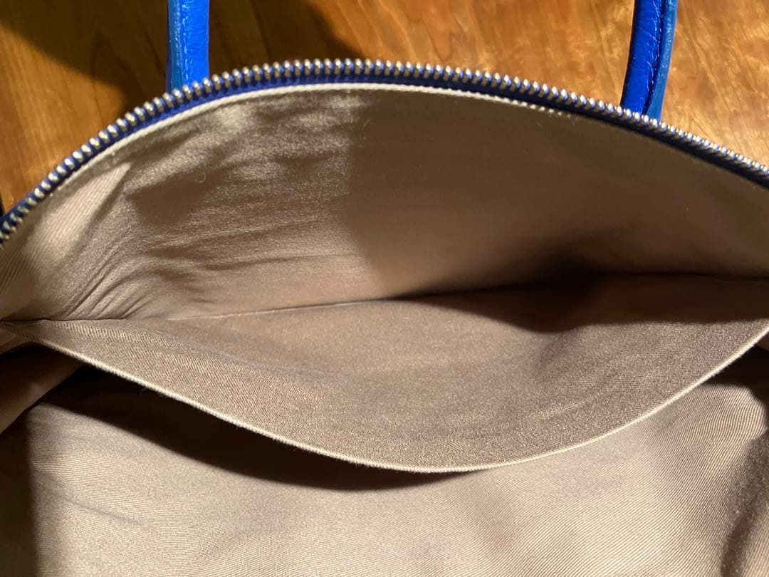 イルビゾンテ（IL BISONTE）本革ショルダーブリーフケース