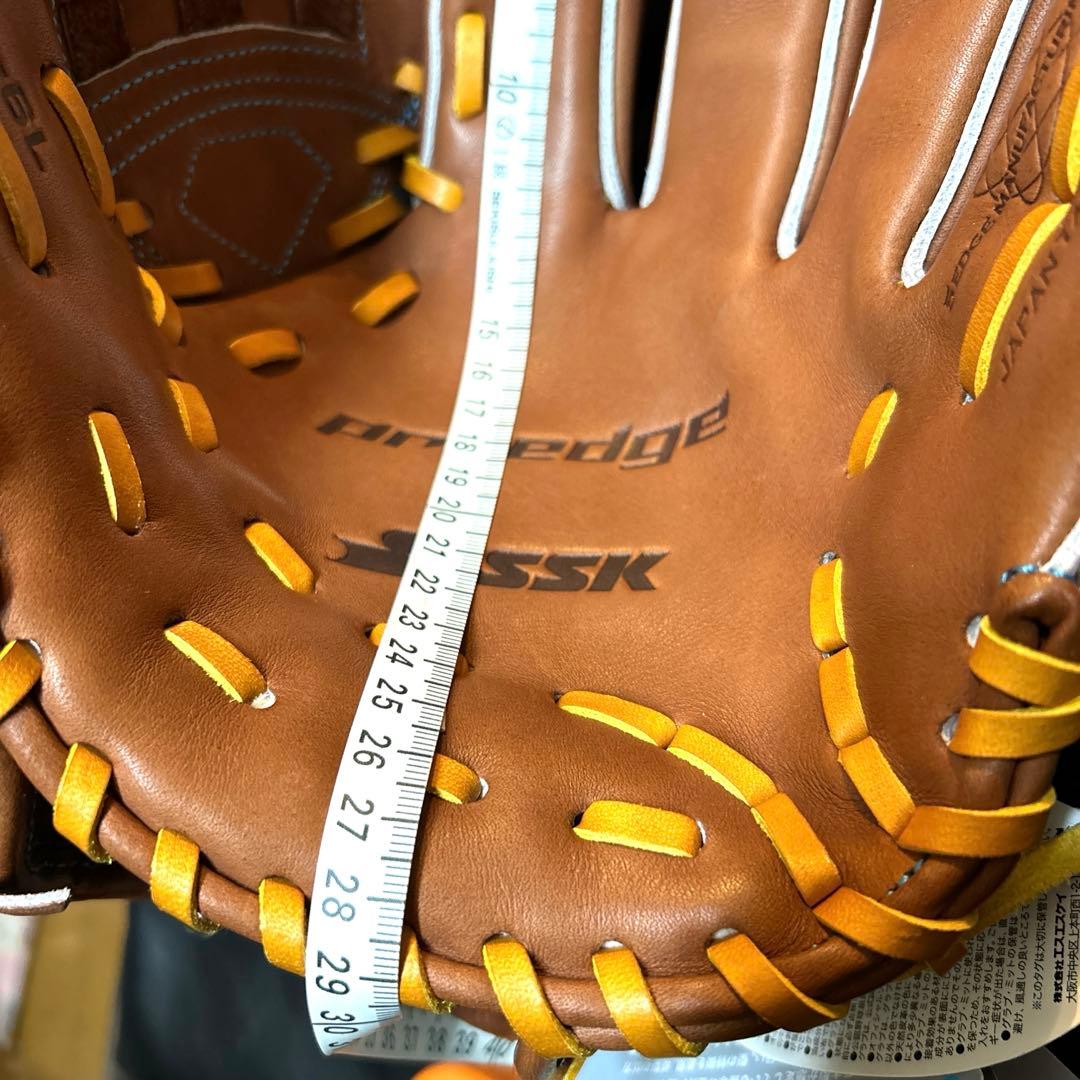 ⭐︎新品・未使用⭐︎proedge SSK 硬式野球グローブ 右投げ　内野手用