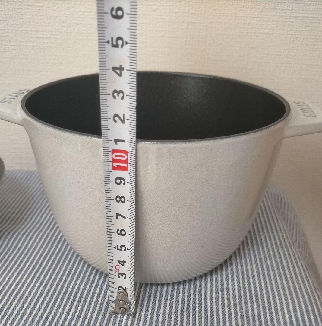 【未使用に近い】STAUB ラ・ココット de GOHAN M