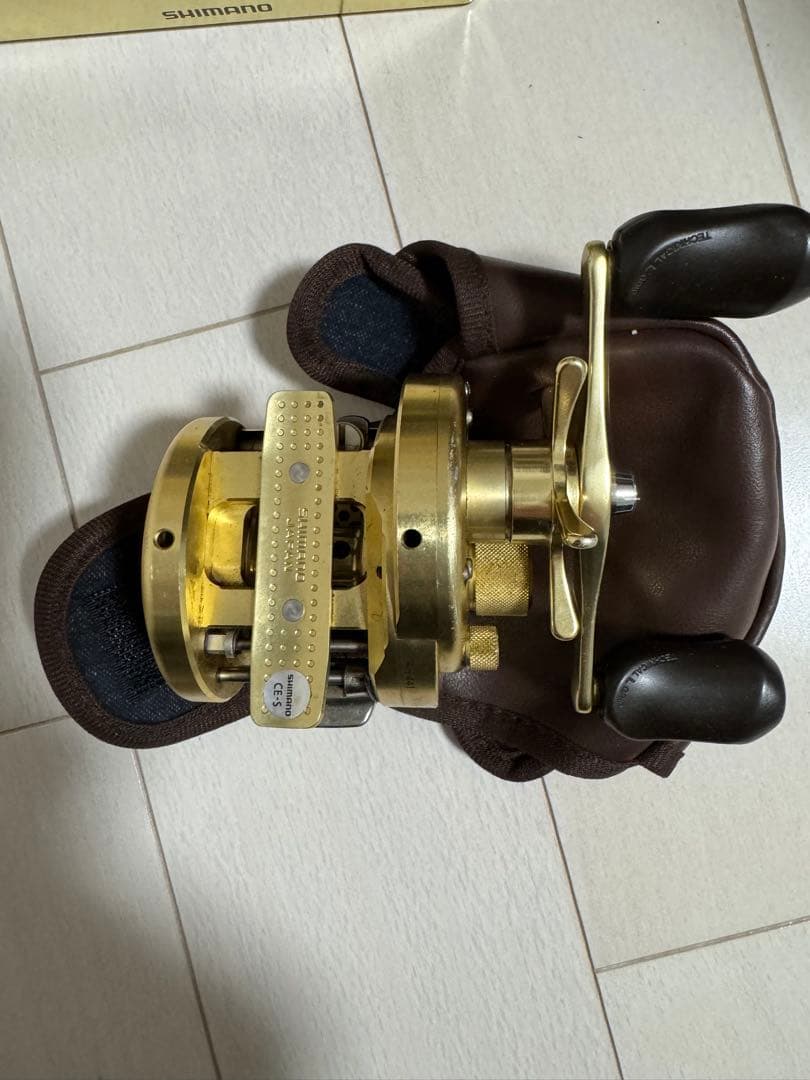 リール SHIMANO CALCUTTA CONQUEST 201