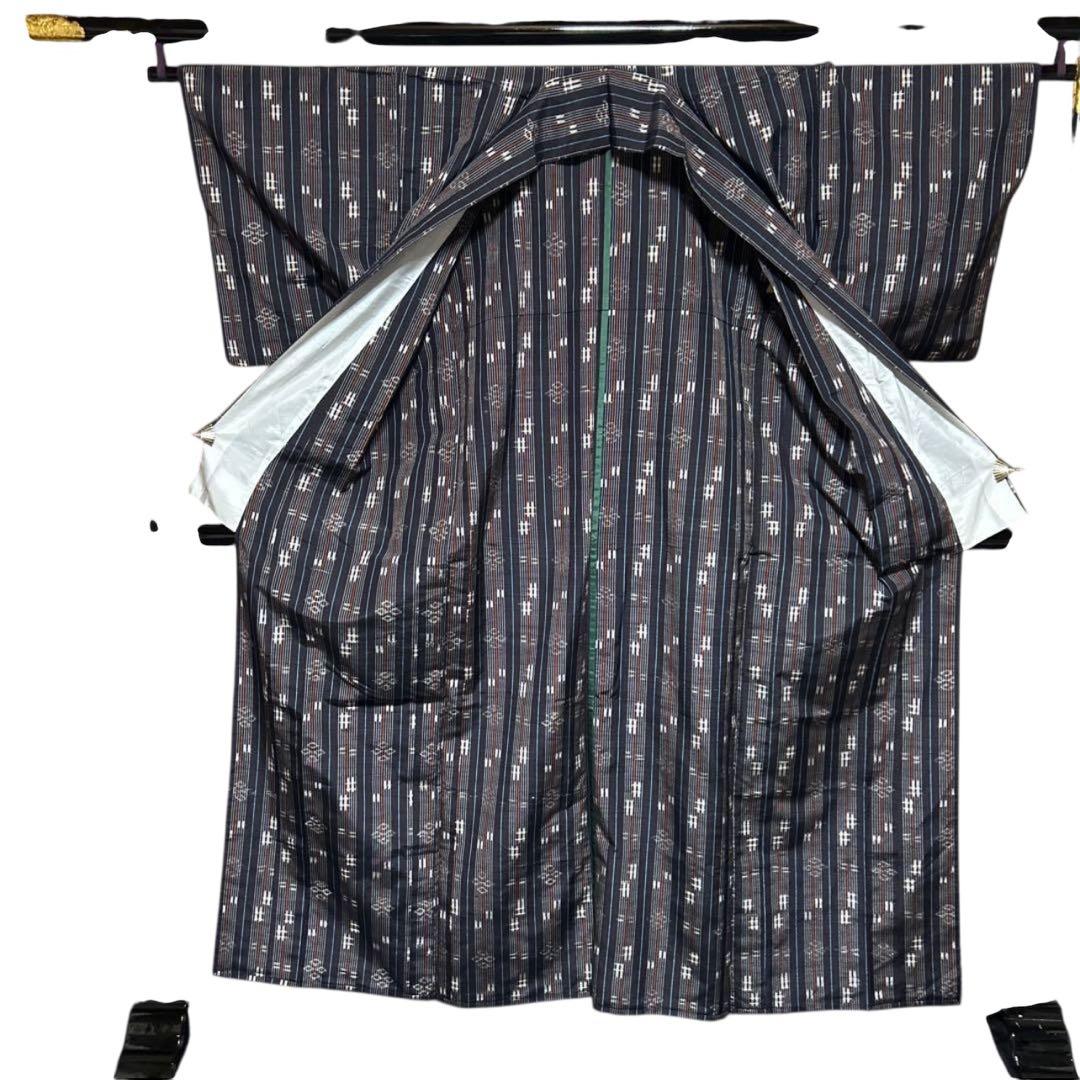 未使用近い　美品　単衣　正絹　紬　小紋　琉球絣柄　十日町紬系　フルセット　4点