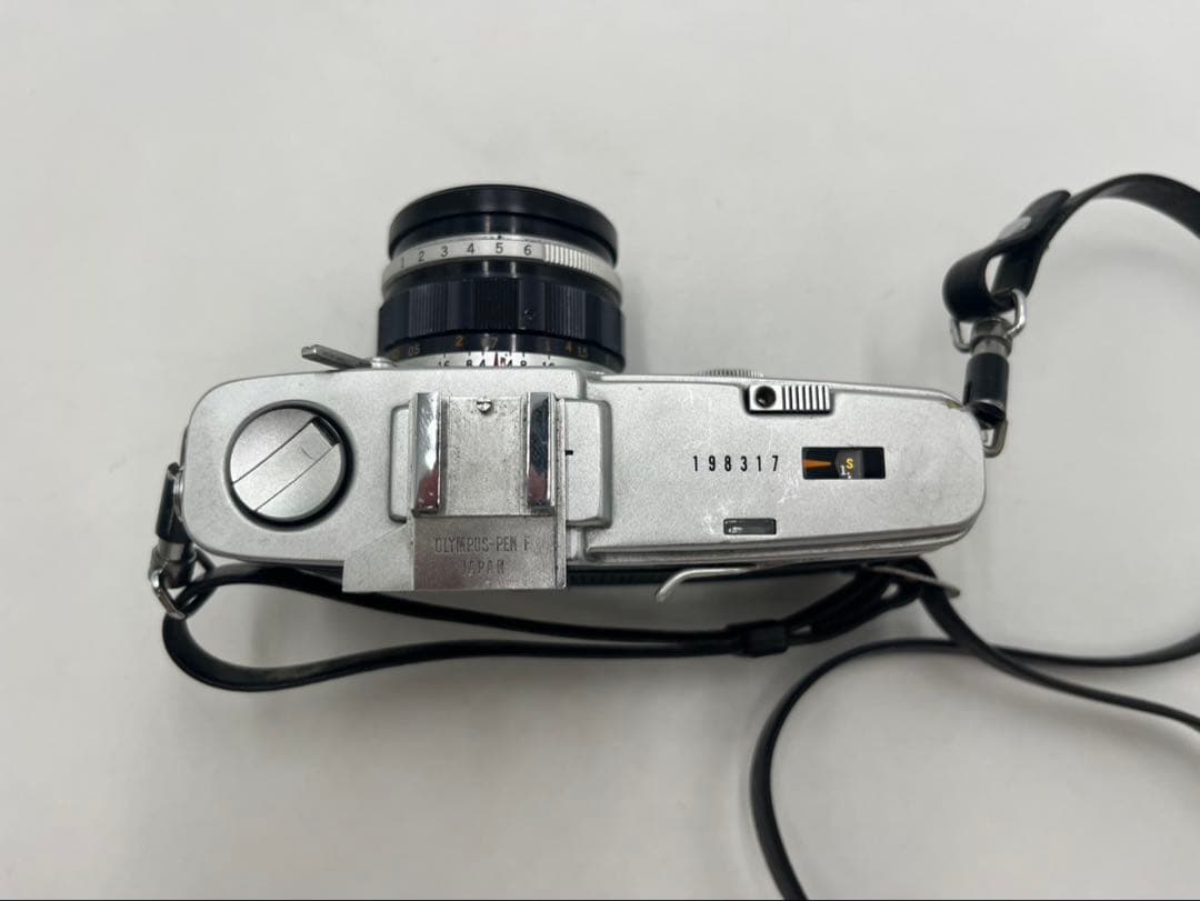 OLYMPUS PEN-F フィルムカメラ 1:1.8 f＝38mm