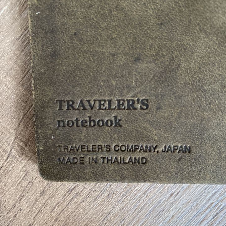 トラベラーズノート　限定オリーブエディション　ペンホルダー