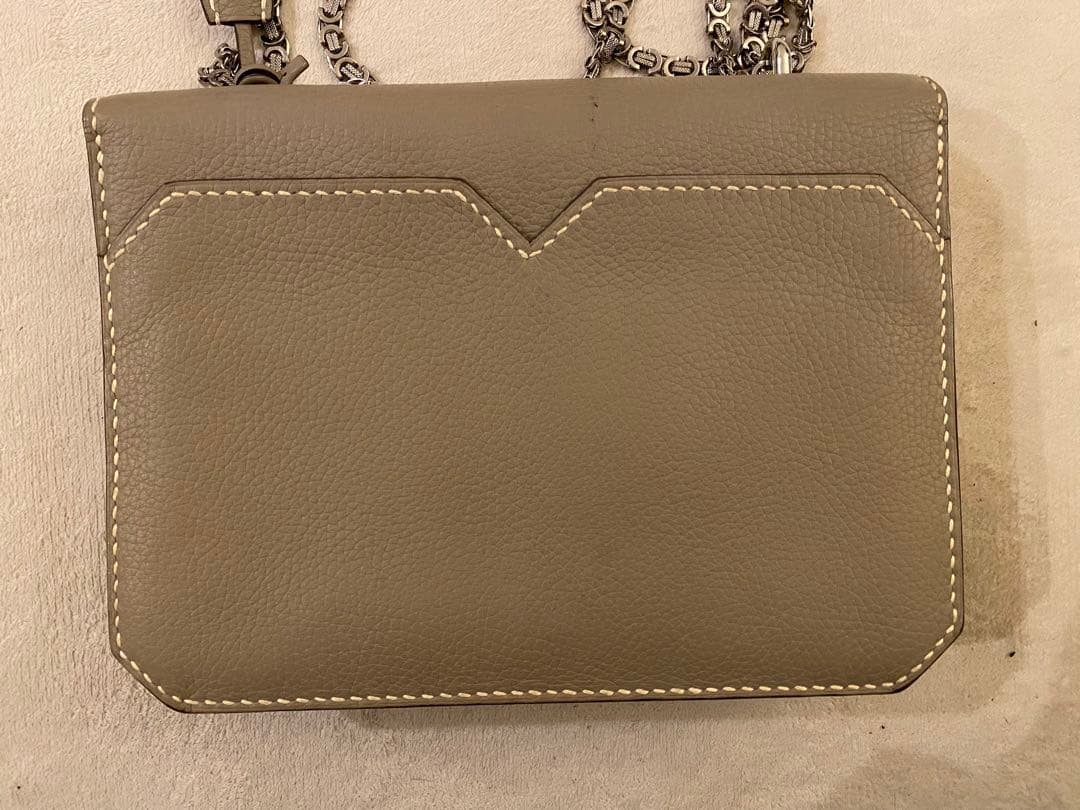 MOREAU PARIS ショルダーバッグ チェーンストラップ付き