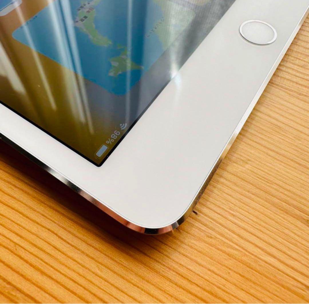 ♪ iPad mini4 16GB 本体と新品のキーボードつき♪