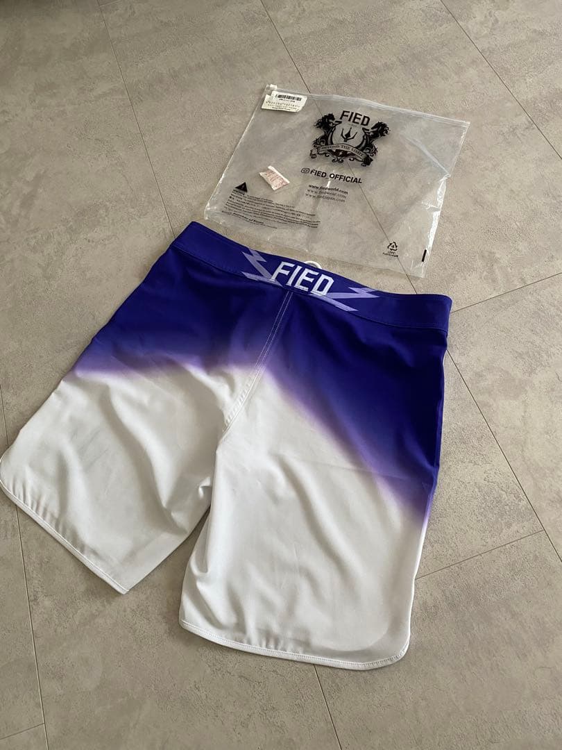 FIED ファイドサーフパンツ 白/紫のグラデーション　完売品　32インチ