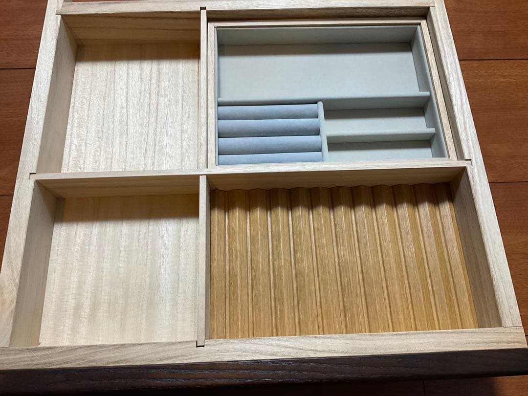 カリモク 三面鏡 鏡台 ドレッサー 収納多 送料込/たのめる便