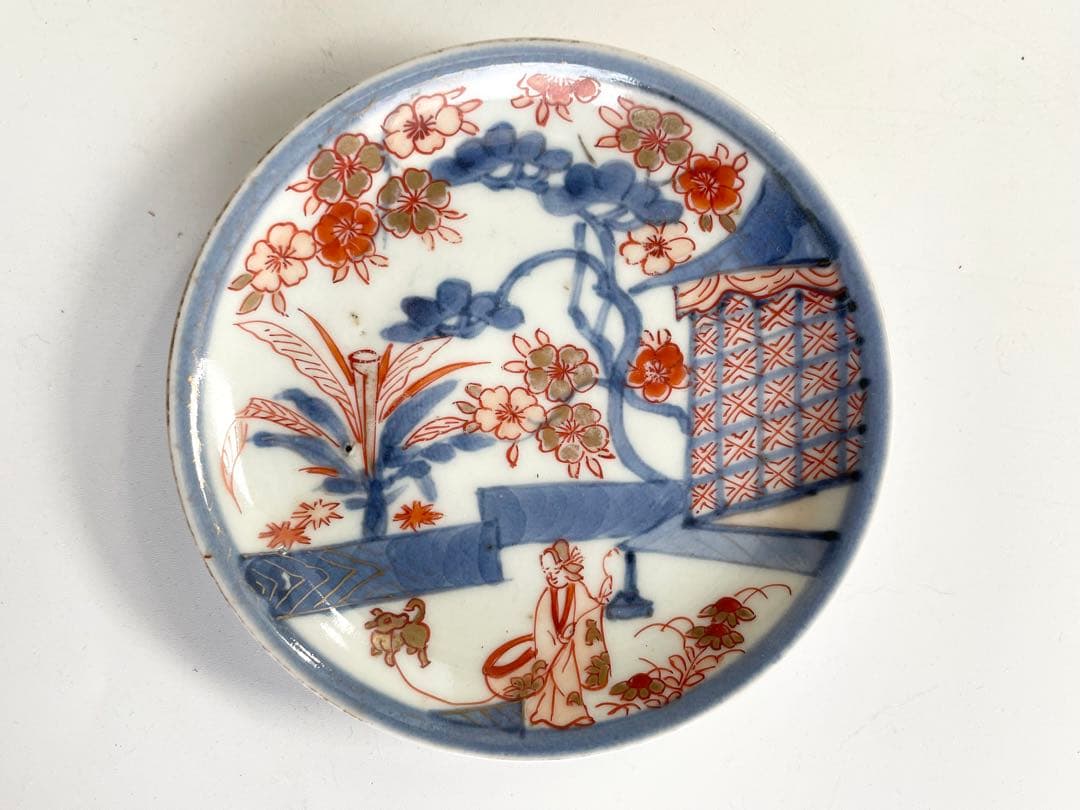 骨董　アンティーク　古伊万里　金襴手　色絵　金彩犬の散歩図　小皿　三寸皿　狗