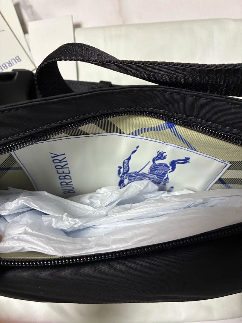 新品 Burberry バーバリー Sheild ベルトバッグ