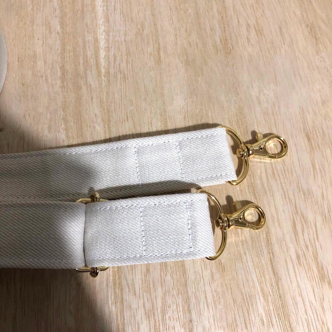 ショルダーバッグ　ハンドメイド　デニムリメイク　アイボリー【新品デニム】