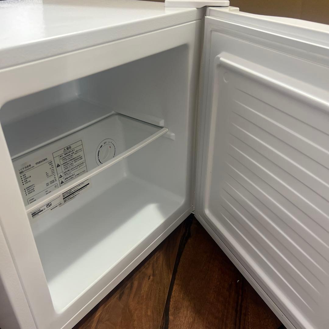 小型冷凍庫　MAXZEN JF032ML01ＷＨ　32L 2021年製