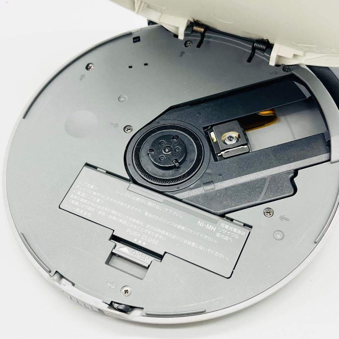 【動作品】SONY CD WALKMAN D-NE730 EBP-104