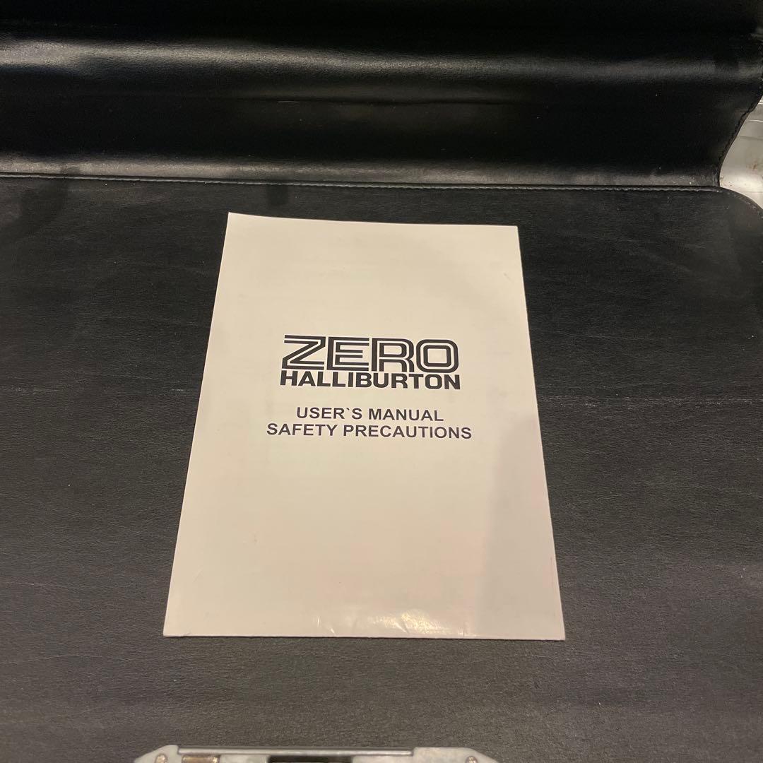 ゼロハリバートン アタッシュケース シルバー