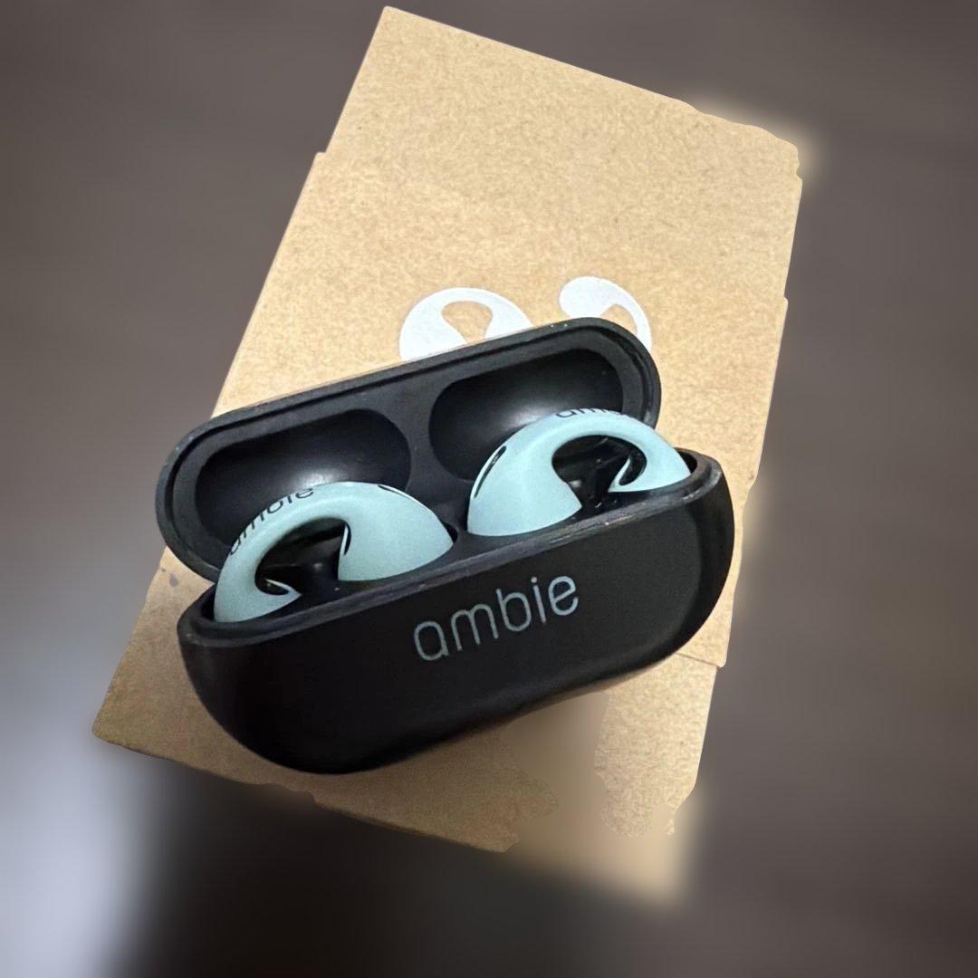 イヤホン ambie AM-TWO1