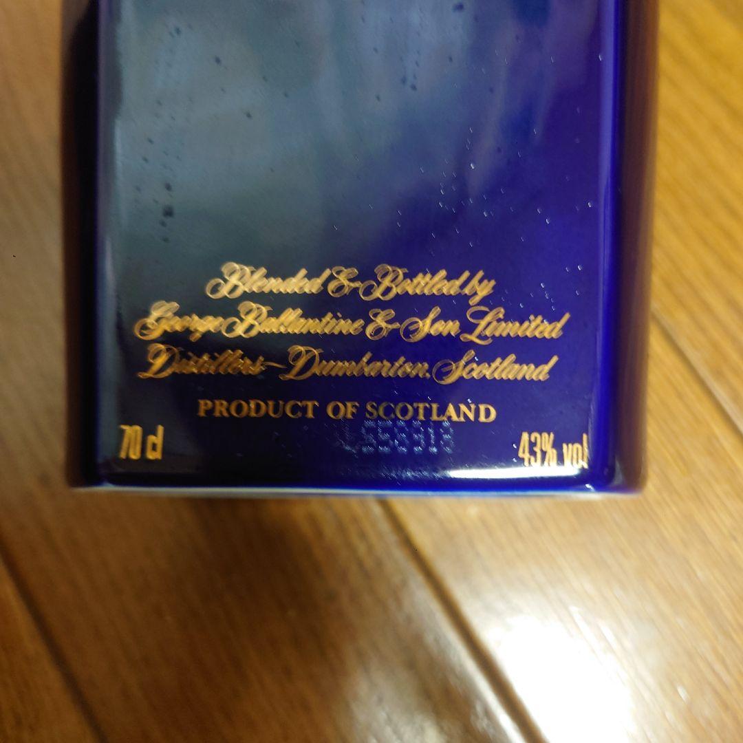 Ballantine's 21年 スコッチウイスキー 青陶器ボトル700ml