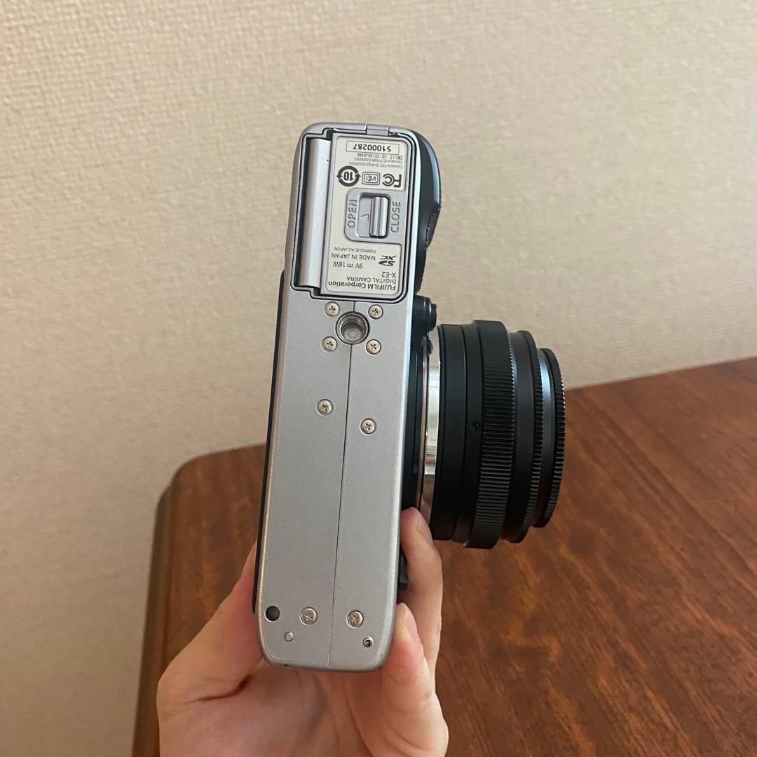 フジフイルム X-E2 ミラーレスカメラ、TTArtisan 25mm F2.0