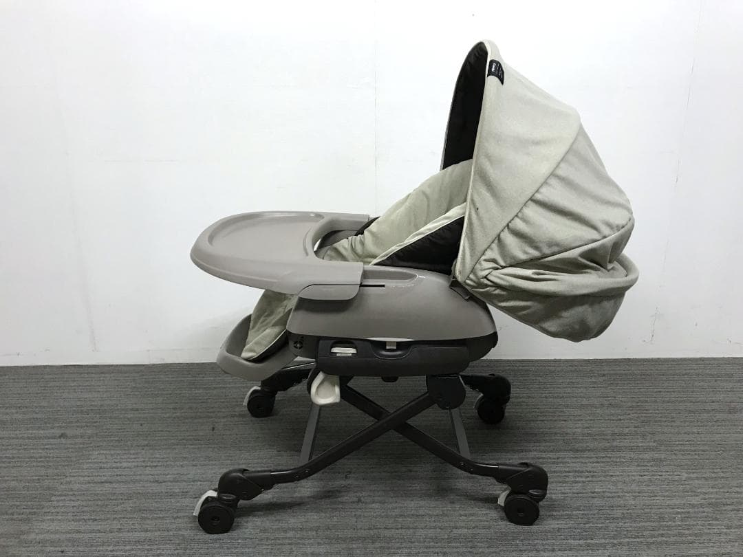 combi ネムリラ bedi 手動タイプ　ハイローチェア