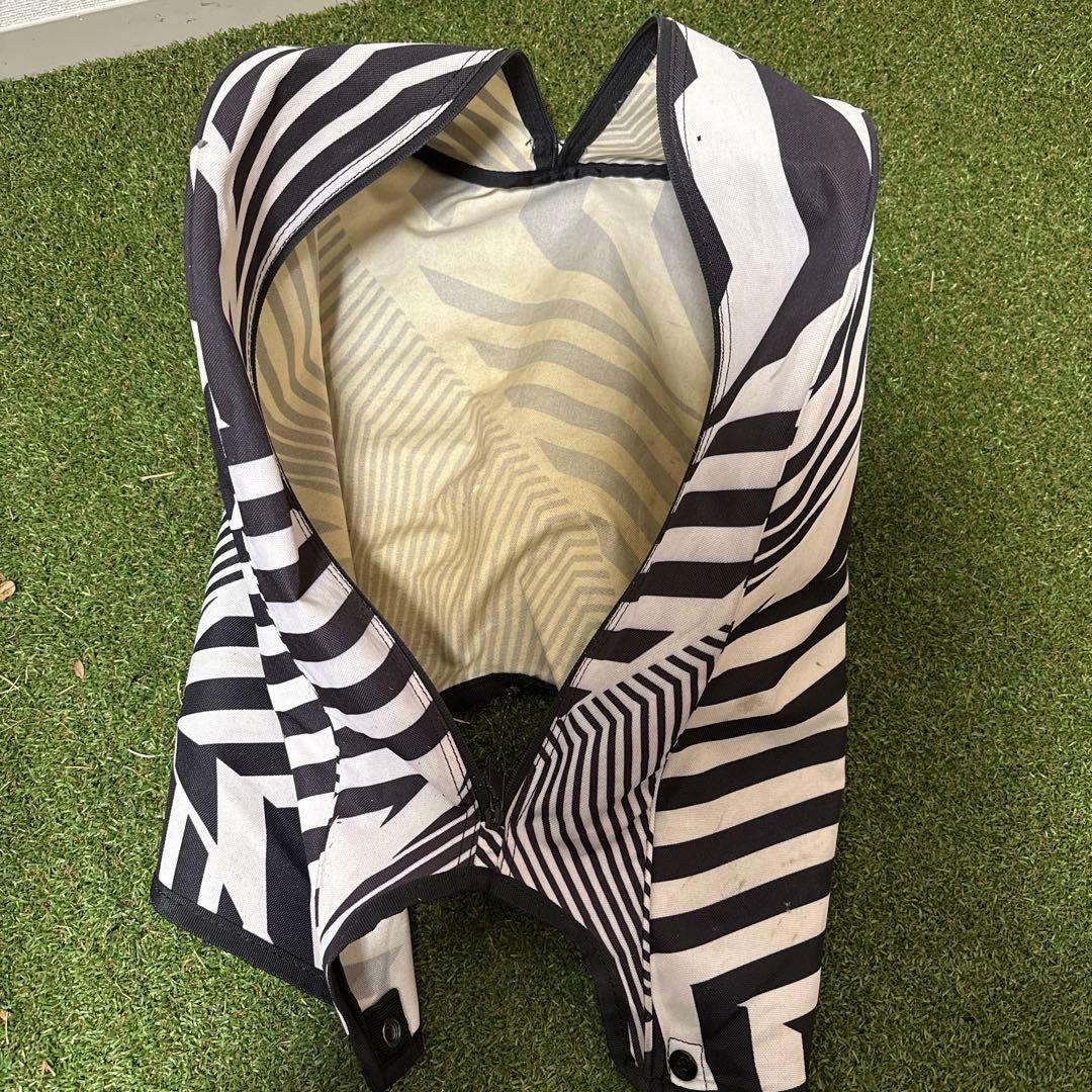 OGIO オジオ キャディバッグ 2.7kg 14分割 軽量 ゼブラ柄