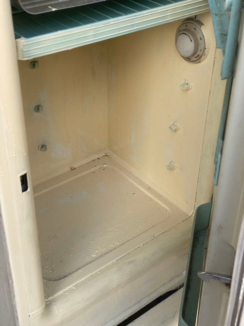 超レア♦️HITACHI しろくまくん　超レトロ冷蔵庫♦️ホワイト♦️家財便込