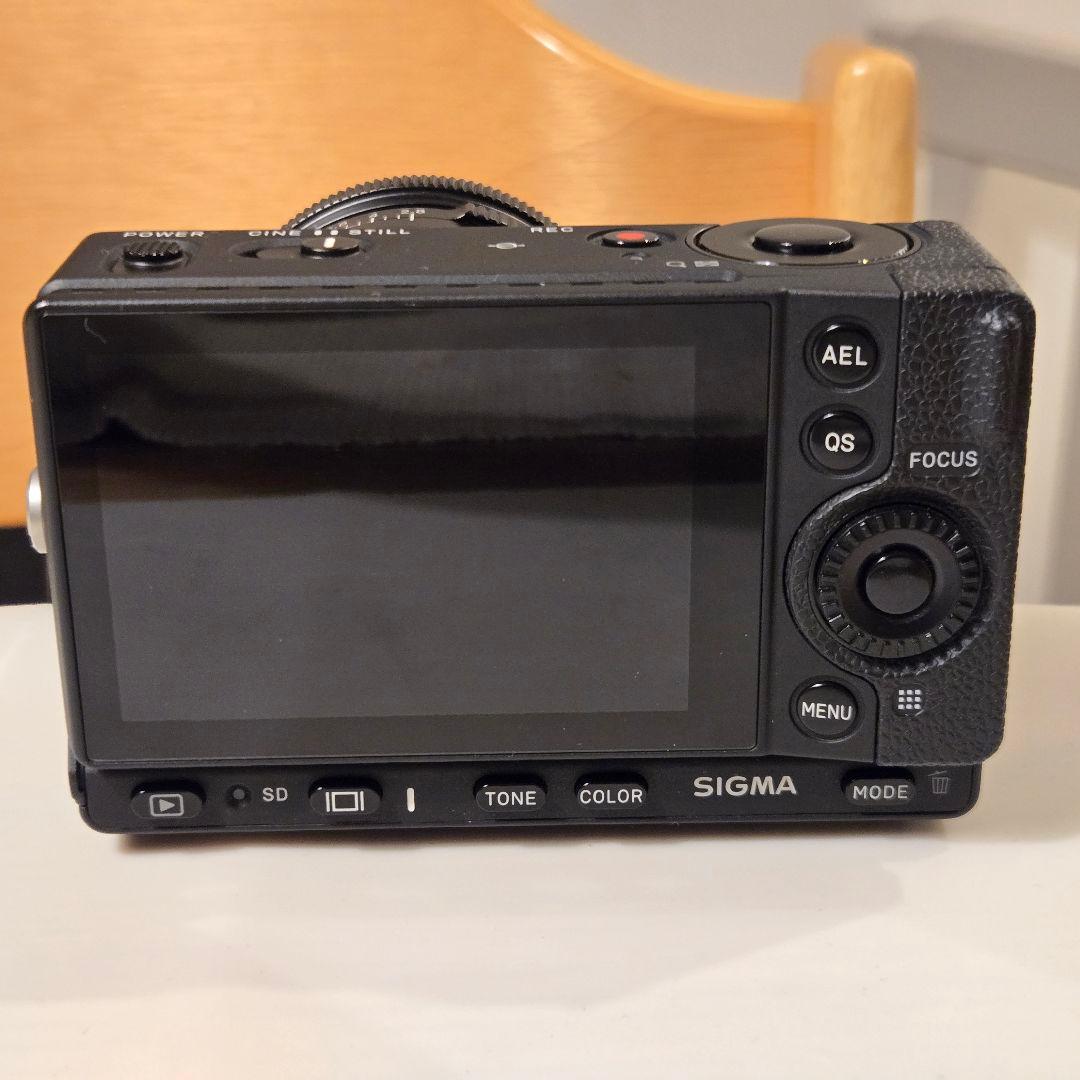 SIGMA fp ミラーレスカメラ 45mmレンズキット