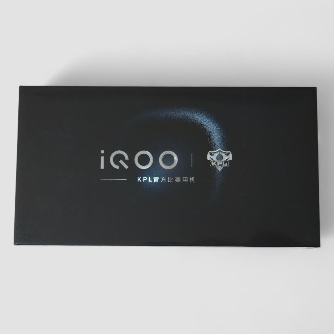 【ibunu】IQOO 15 16GB/512GB ホワイト 中国版