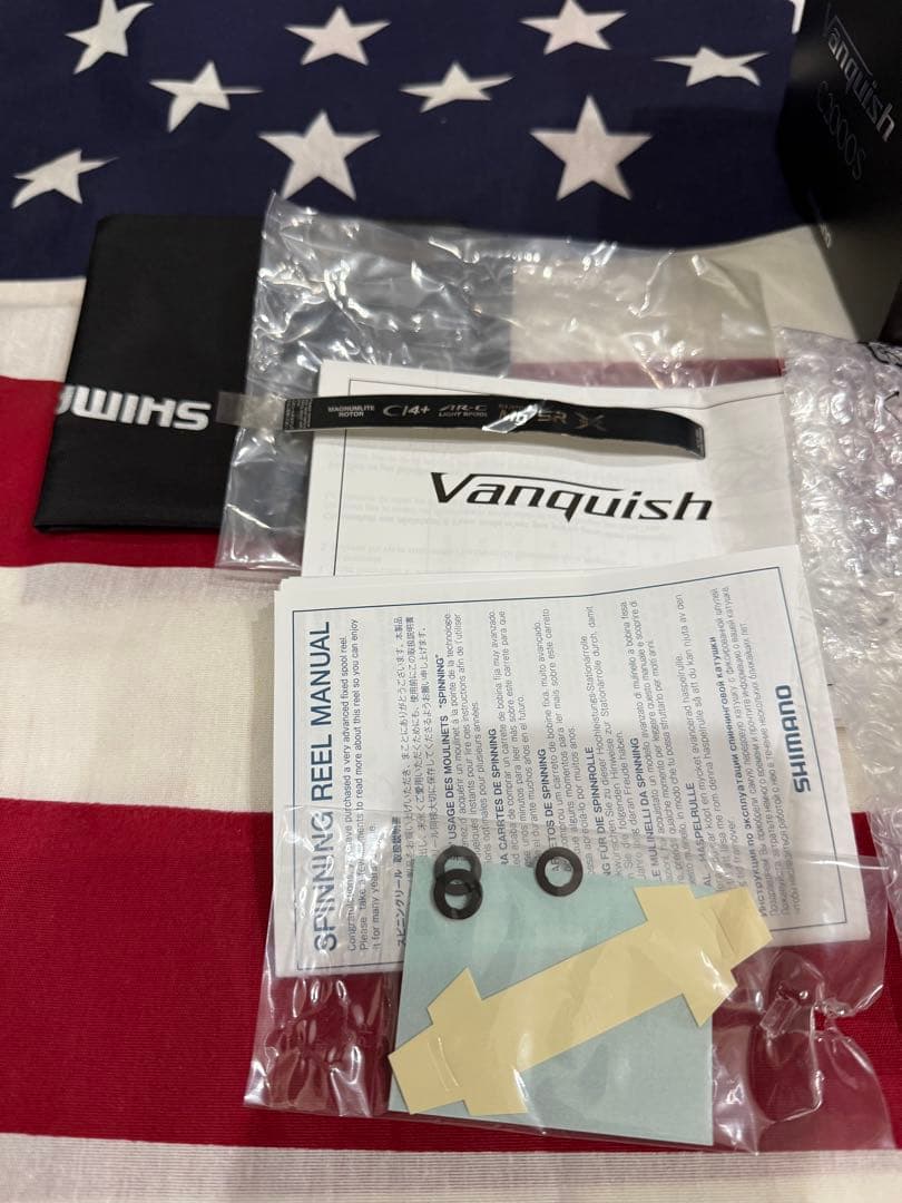 美品★シマノ 19ヴァンキッシュ C2000S ハンドル未使用 ★お値引き可能★