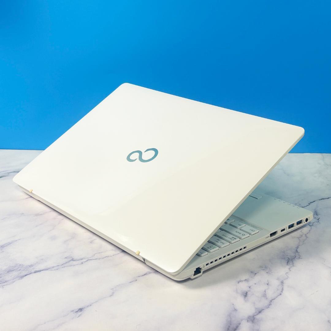 Corei7・8GB・SSD・DVDマルチ・Win11・ホワイトノートパソコン