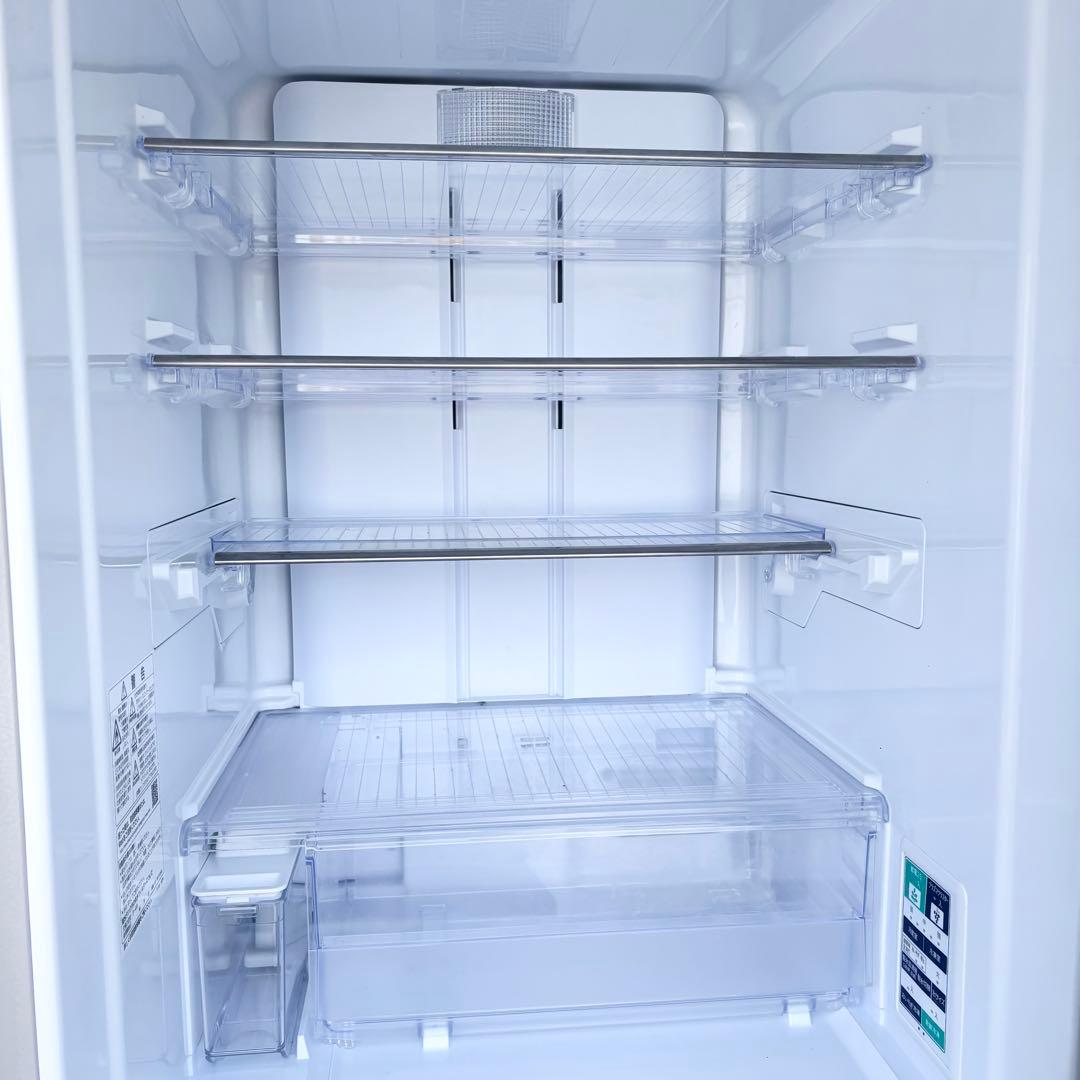 冷蔵庫　SHARP 大型　2019年製　送料設置無料